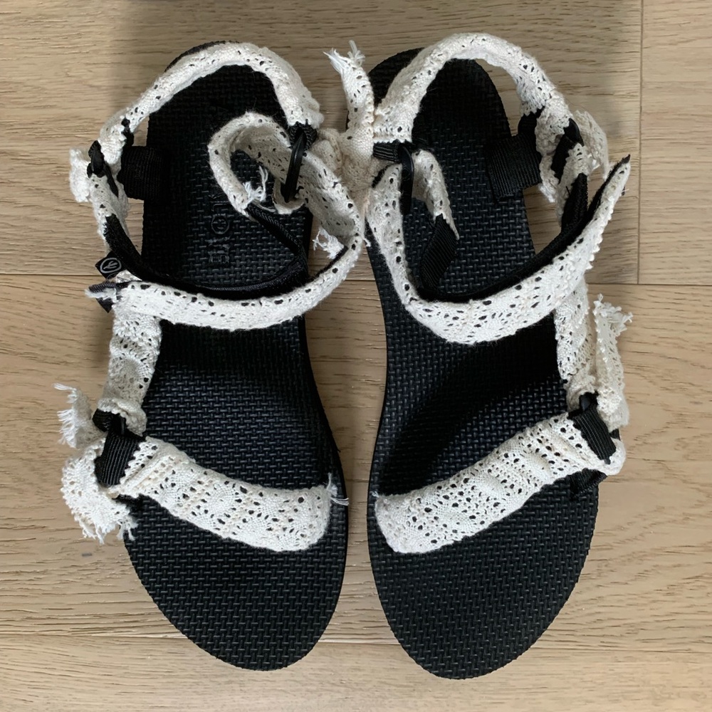 Trekky Sandal in Lace by Arizona Love